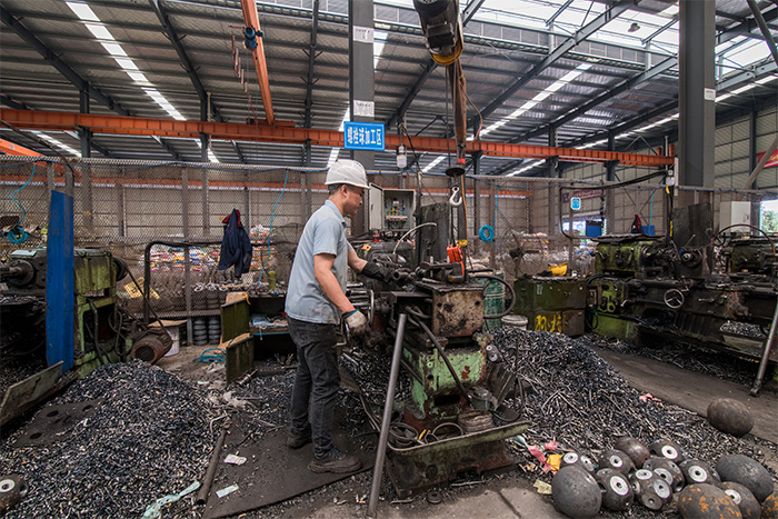 齐齐哈尔网架配件-螺栓球加工车间